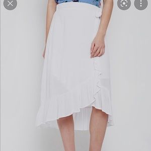Gap wrap midi white cotton skirt with ruffle